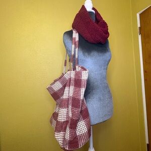 🛷 What’s In The Bag? - Maroon 🛷